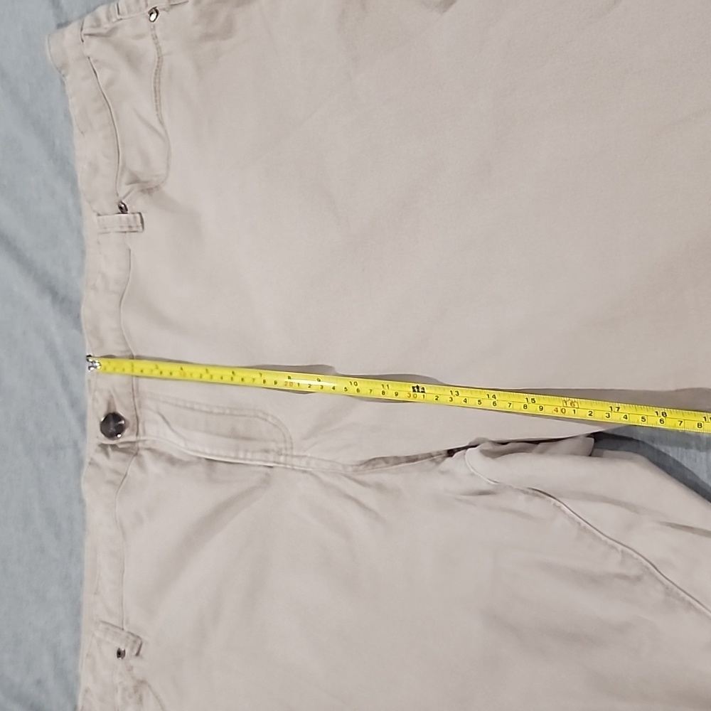 Women A3 plus size beige capri 26W - Picture 3 of 11